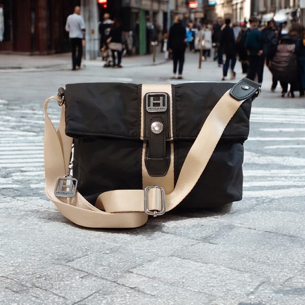 Hedgren Black Crossbody Bag with Cream Strap
